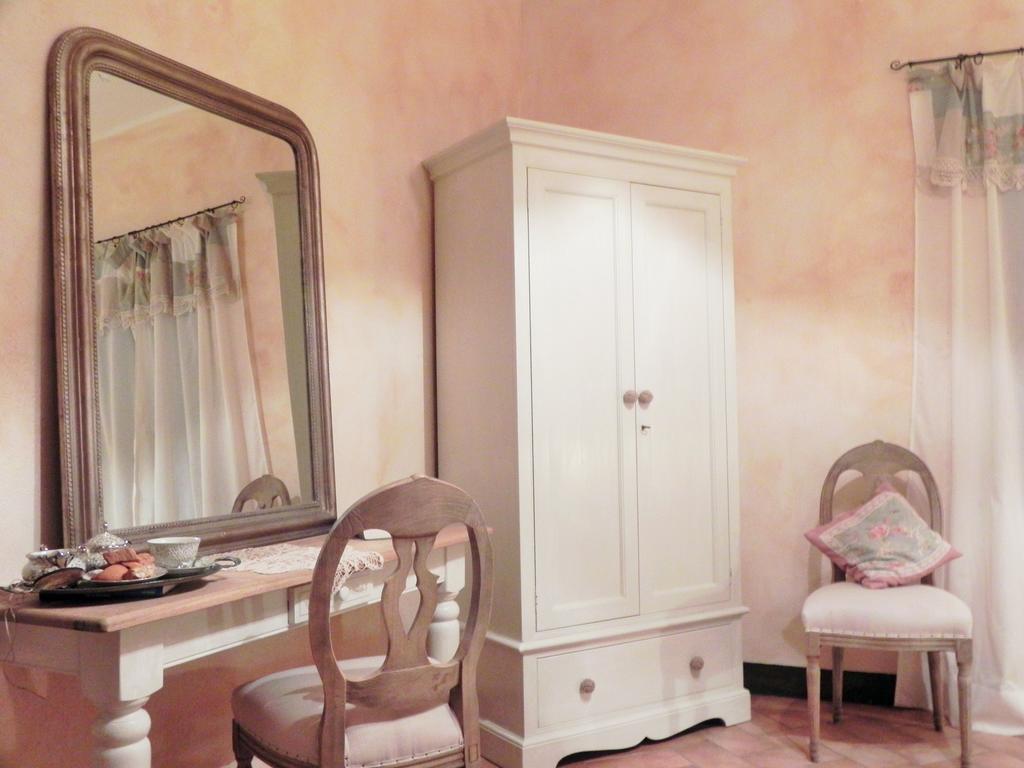 Agriturismo Sugheretello Semproniano Szoba fotó