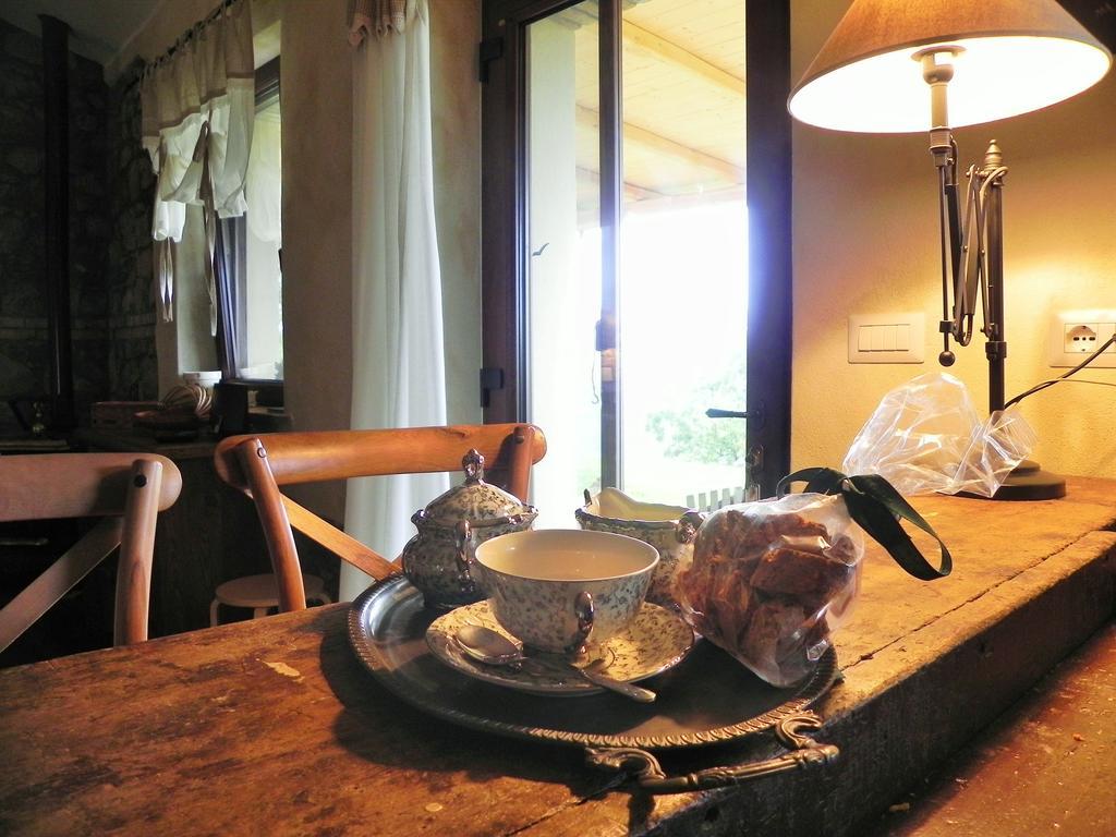 Agriturismo Sugheretello Semproniano Kültér fotó