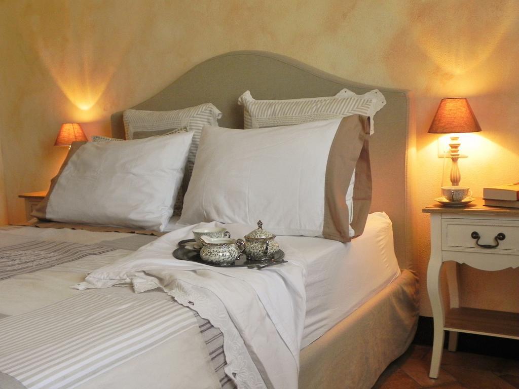 Agriturismo Sugheretello Semproniano Szoba fotó