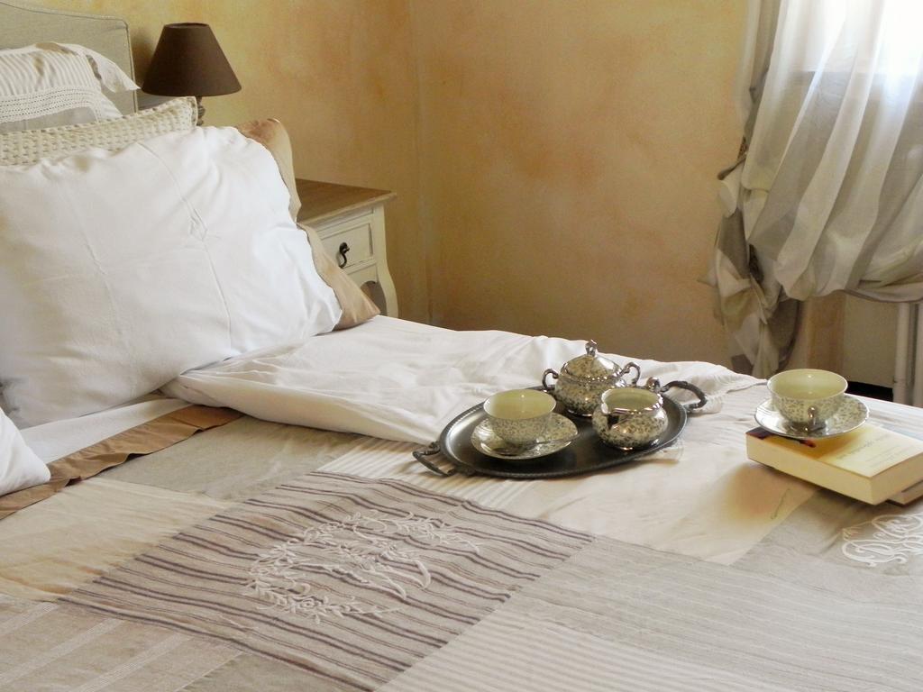 Agriturismo Sugheretello Semproniano Szoba fotó